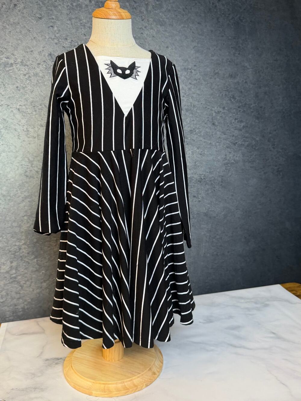 Only Little Once Jack Skellington inspired dress Size 6 NWT
